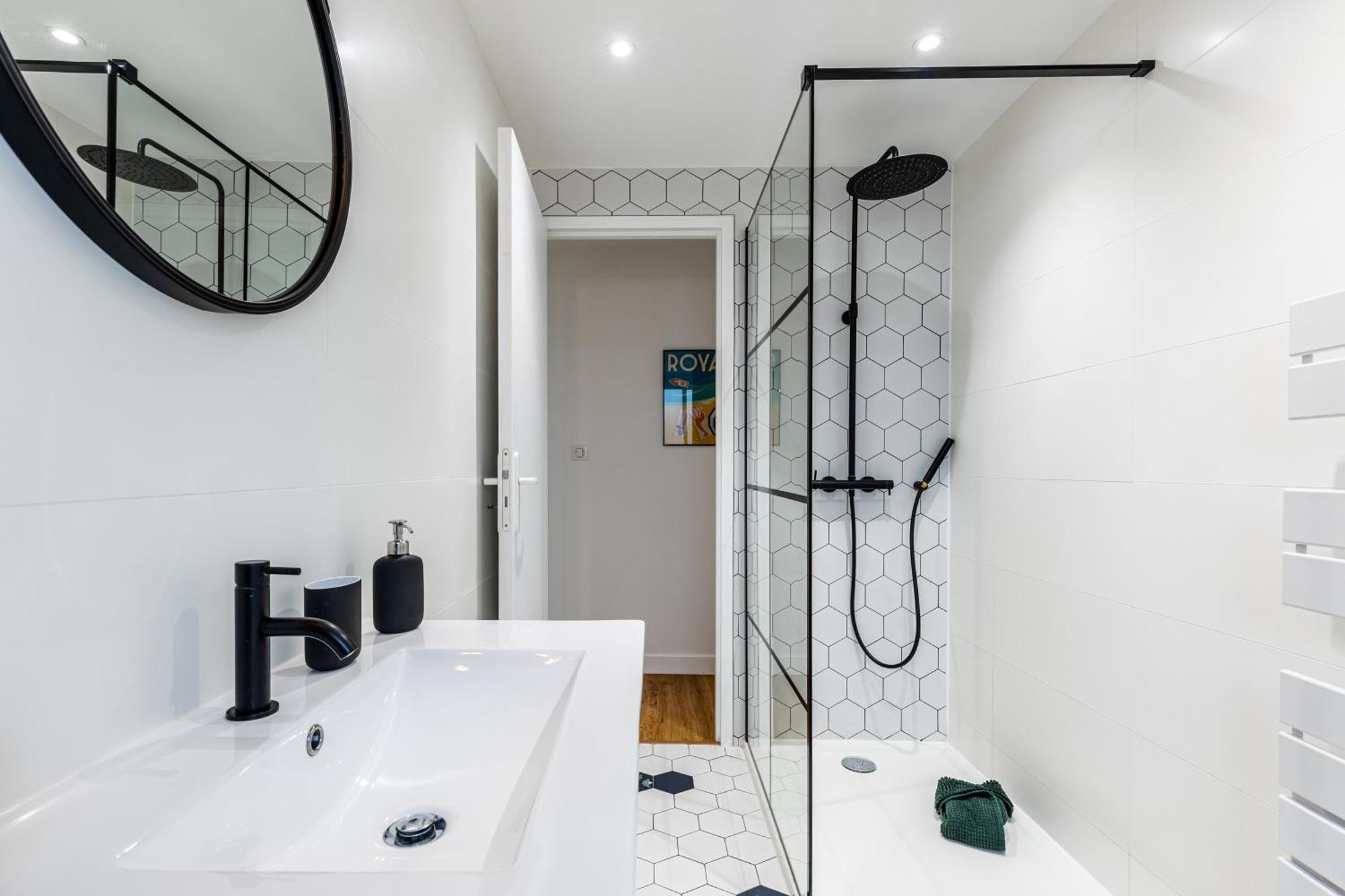 L'Auguste - Appartement Terrasse, 450M De La Plage Royan Eksteriør bilde